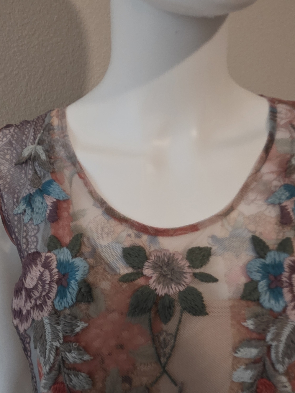 Johnny Was Floral Embroidered Sleeveless Mesh Dress - Multicolor Size M - Picture 3 of 12